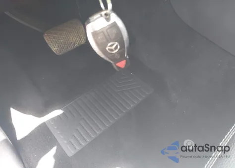 2015 Mercedes-Benz Ml 350 4Matic z USA, uszkodzony, nr VIN 4JGDA5HB6FA457380